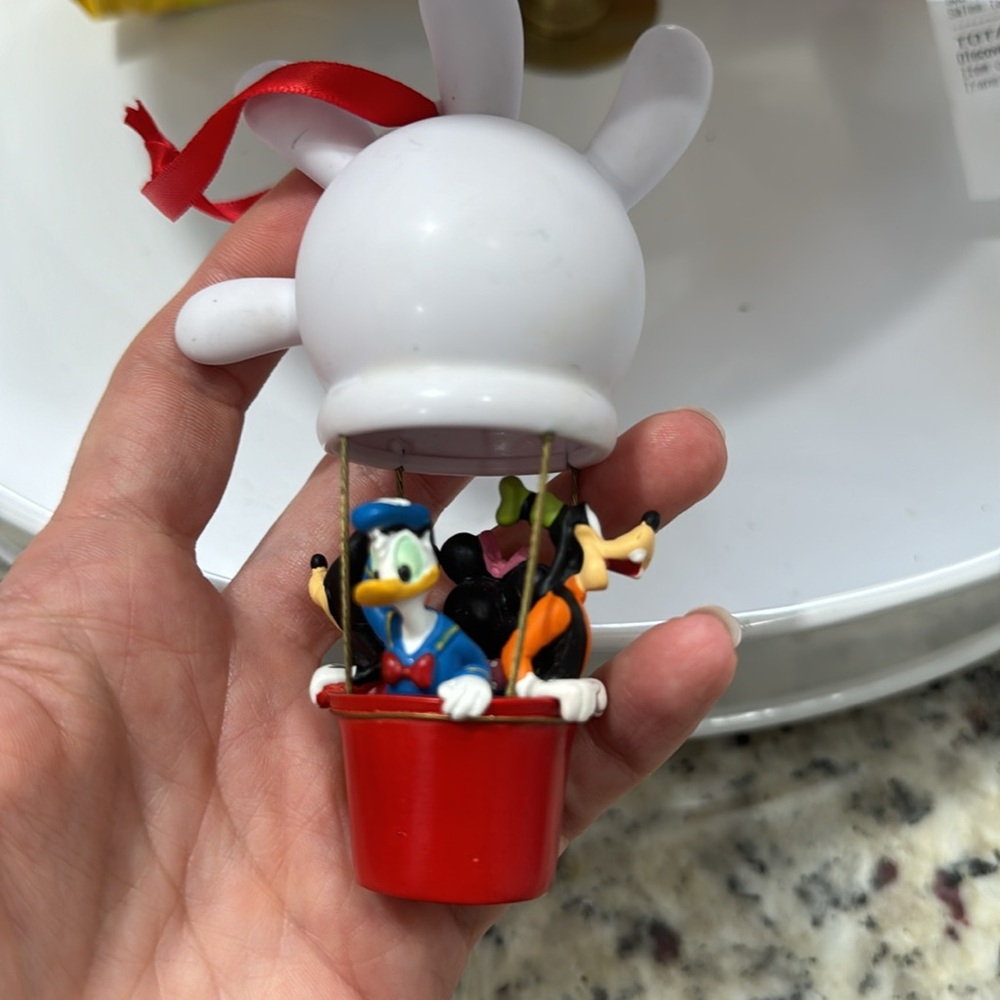 DISNEY MICKEY MOUSE HOT AIR BALLOON SKETCHBOOK ORNAMENT - Picture 7 of 7
